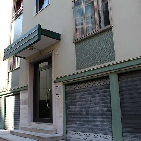 Casa Nabila Pensjonat *